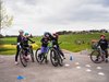 Des enfants participent à un camp d’entraînement à vélo